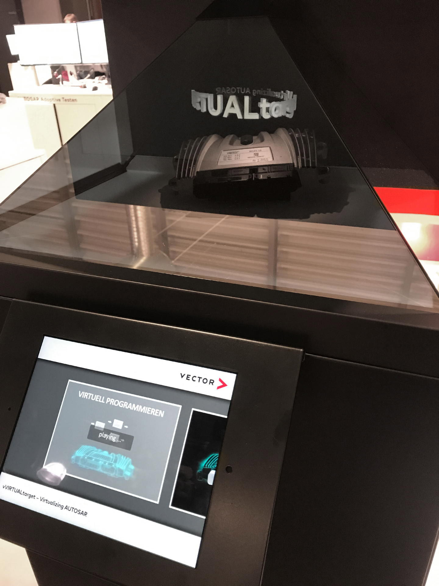 Holobox_pong_li_5